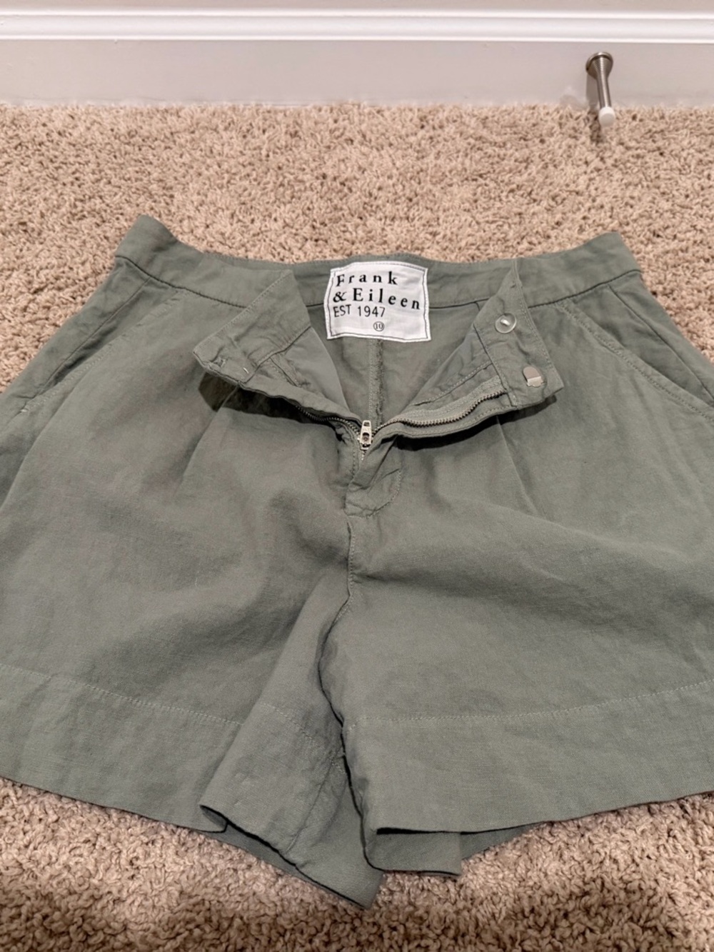 Frank & Eileen Women's Olive Green Shorts
